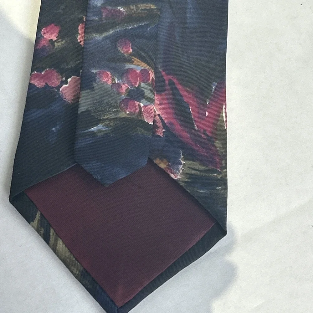 Vintage Navy Blue Italian Silk Tie L'Atelier Floral Abstract Made In USA